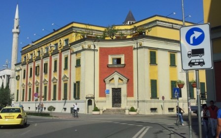 Taksat e reja vendore te Bashkise se Tiranes per ndertimet e ndryshme